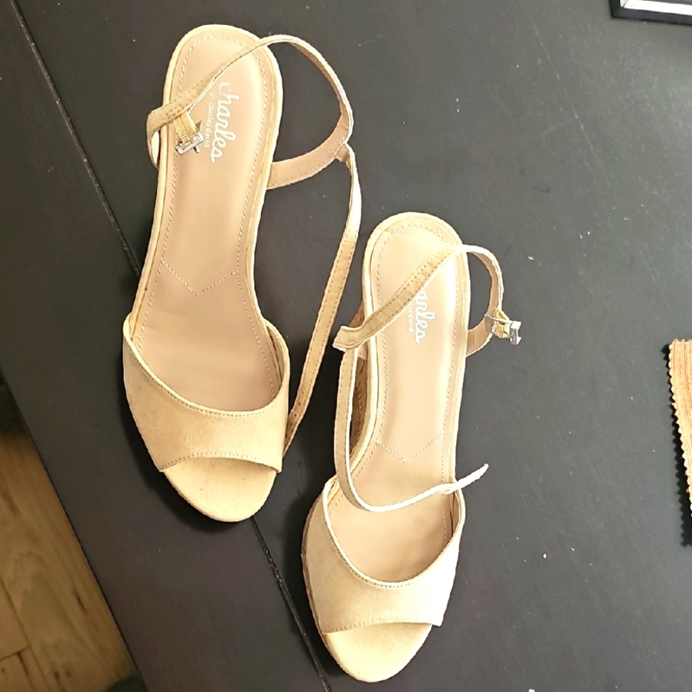 Charles By Charles David Cream Slingback Sandals with Peep-Toe Design